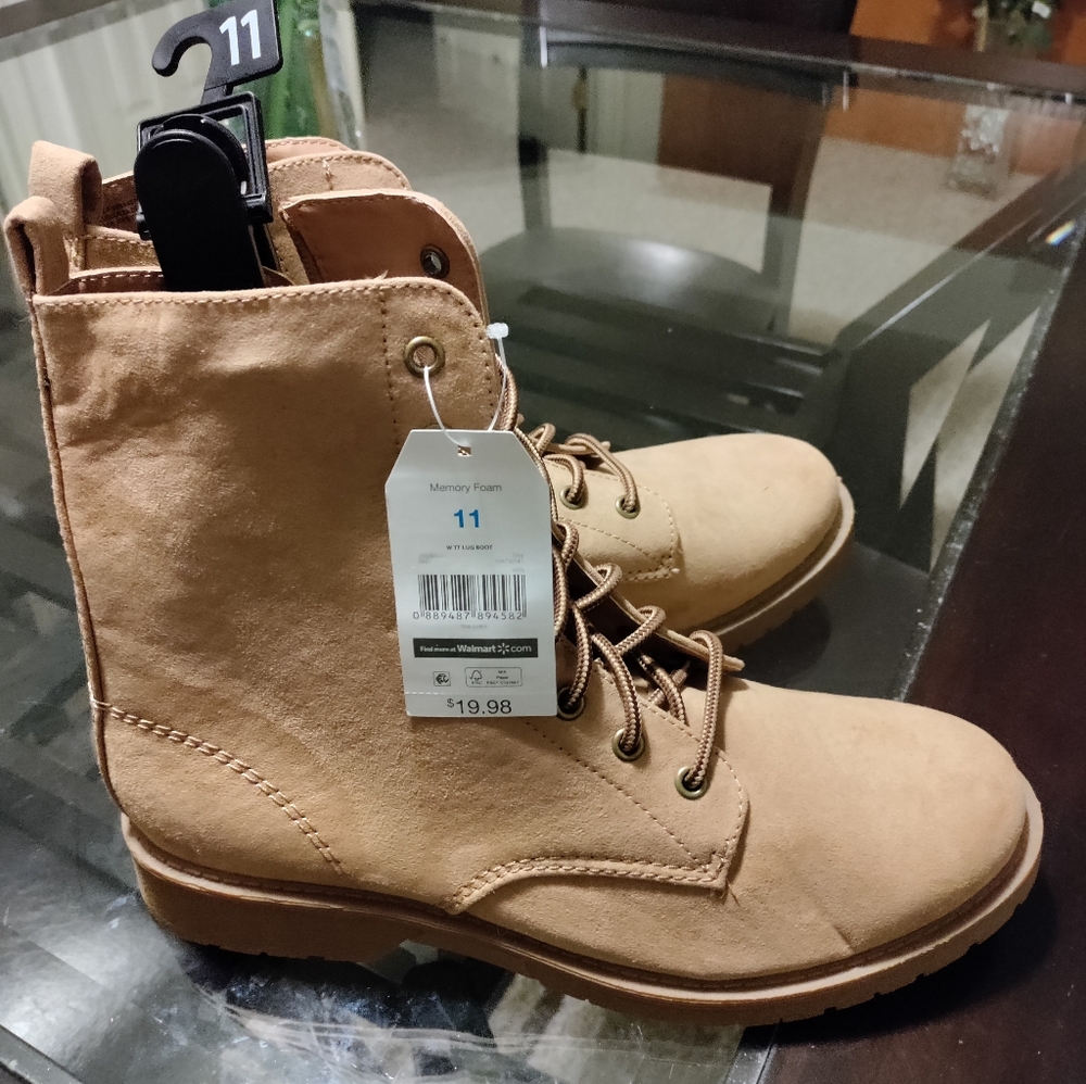 Brand New Hicking Boots